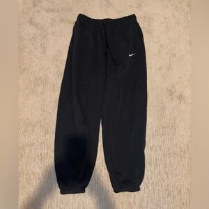 Women’s Nike jogger sweatpants